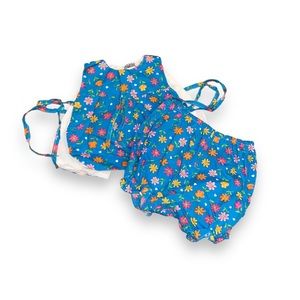 3/$20 Vintage Floral Basic Editions Matching Set